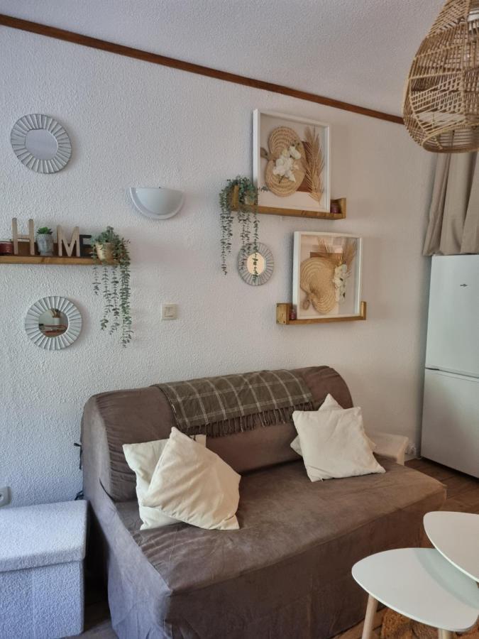 T2 Calvi Entierement équipé à 150m De La Plage. Apartamento
