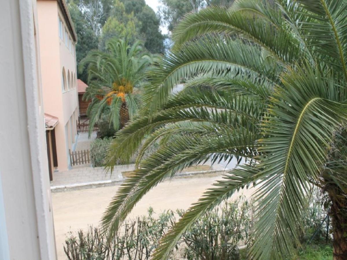 Appartement T2 Calvi Entierement équipé à 150m De La Plage. Calvi (Corsica)