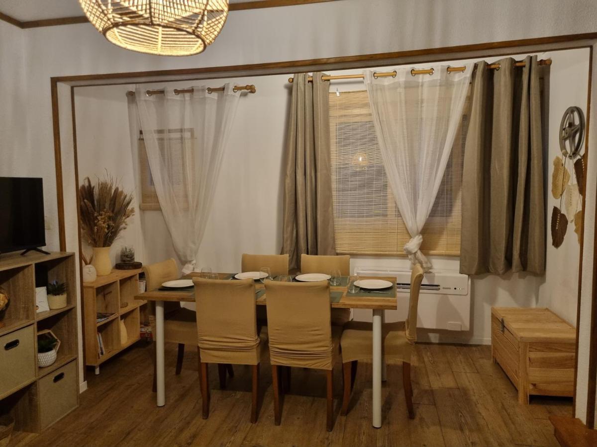 Appartement T2 Calvi Entierement équipé à 150m De La Plage. Calvi (Corsica)